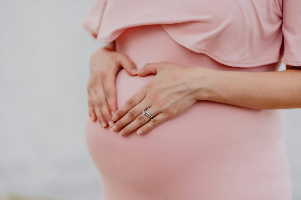 妊婦のお腹