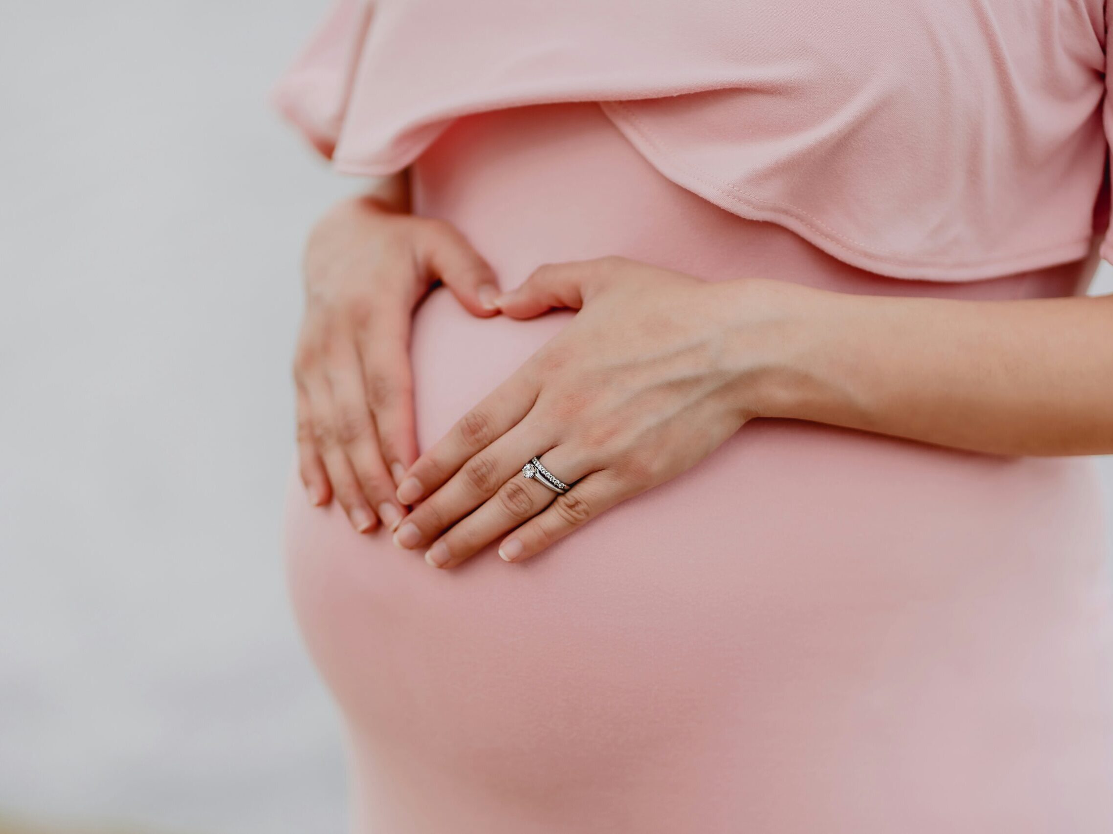 妊婦のお腹